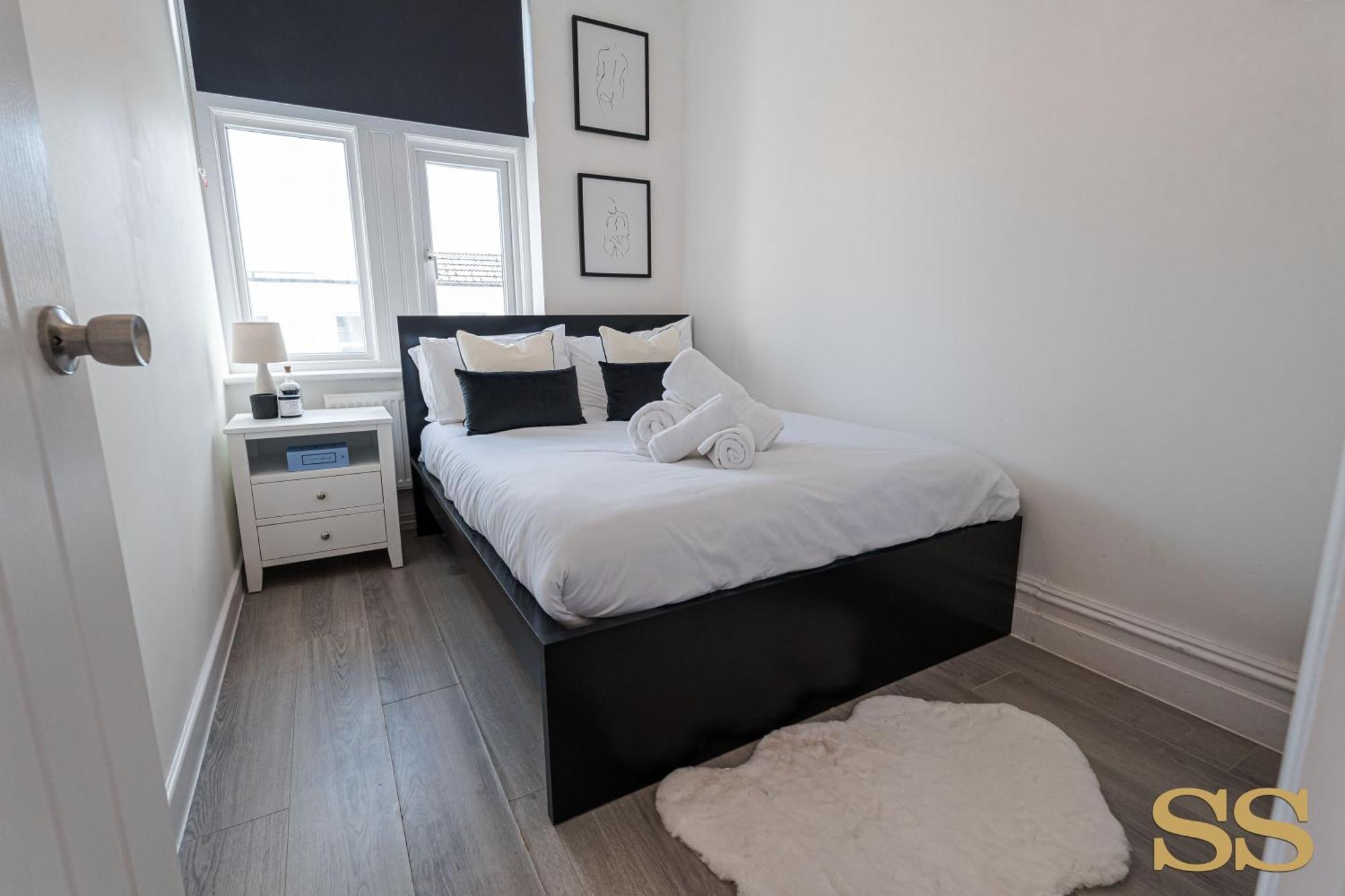 2 Bed Apartment, Sleeps 6, Free Parking, 5 Mins * Bournemouth